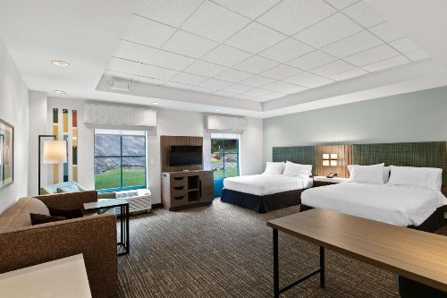 Hampton Inn & Suites Lake George - image 24