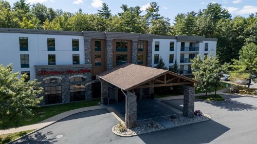 Hampton Inn & Suites Lake George - image 35