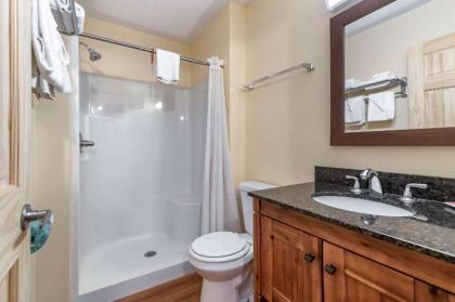 Rodeway Inn Lake George Outlets - image 15