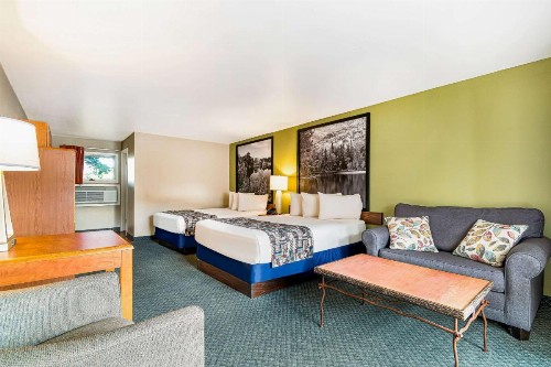 Super 8 by Wyndham Lake George/Downtown - image 27