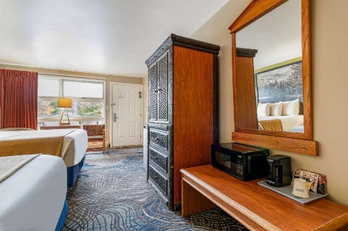 Super 8 by Wyndham Lake George/Downtown - image 29