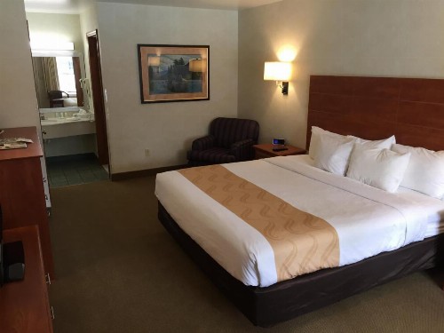 Quality Inn Lake George - image 30