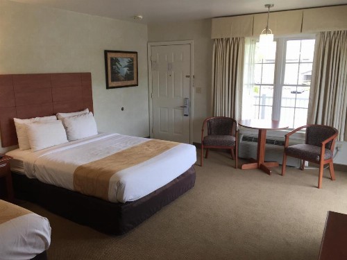 Quality Inn Lake George - image 31