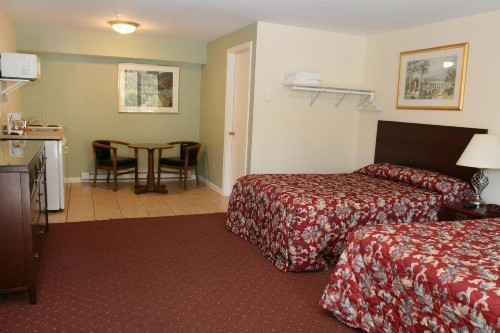 Studio Motel of Lake George - image 12