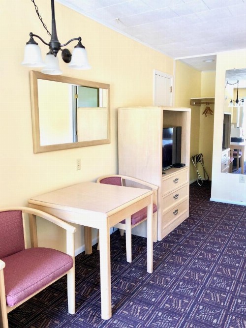 Lyn Aire Motel - Lake George - image 14