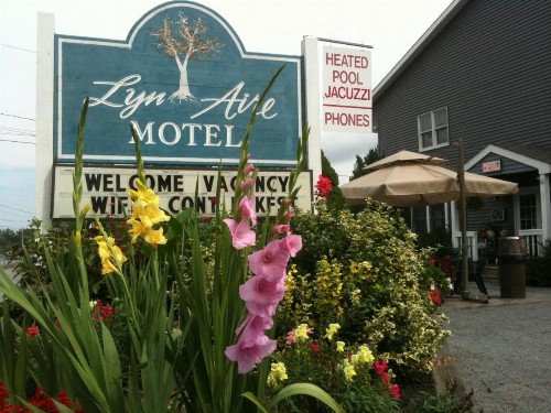 Lyn Aire Motel - Lake George - image 35
