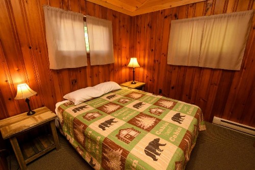 Lake George Diamond Cove Cottages Cabins & Hotel - image 31