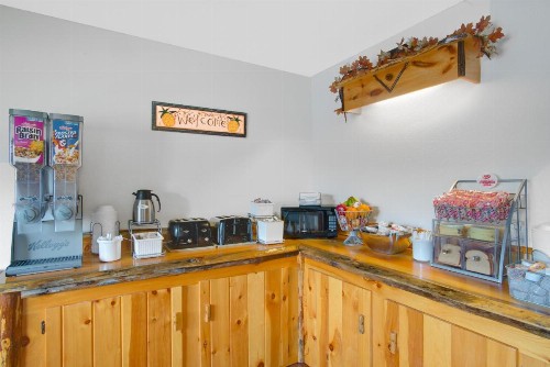 Super 8 by Wyndham Lake George/Warrensburg Area - image 21