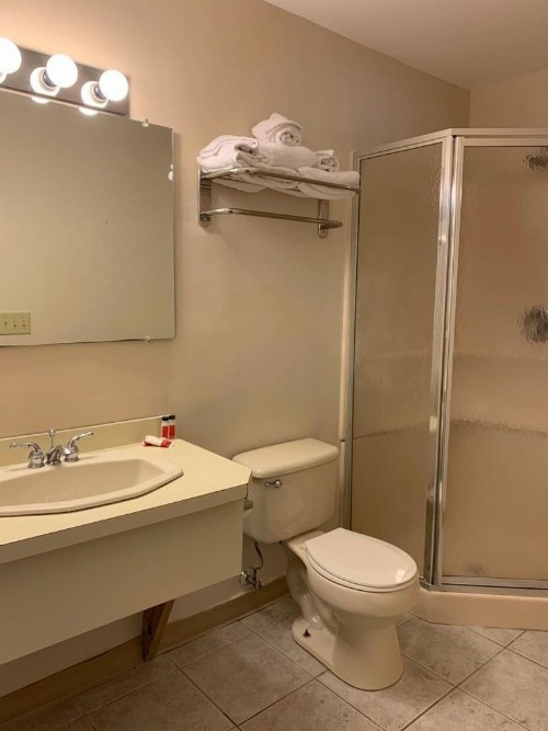 Travelodge by Wyndham Lake George NY - image 3