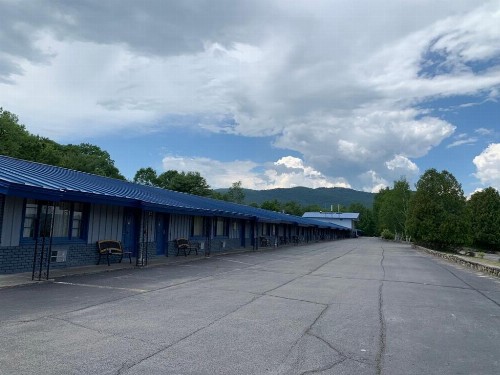 Travelodge by Wyndham Lake George NY - image 5