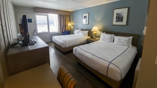 Fort William Henry Hotel - image 30