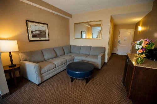 Fort William Henry Hotel - image 36