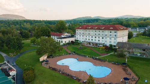 Fort William Henry Hotel - image 43