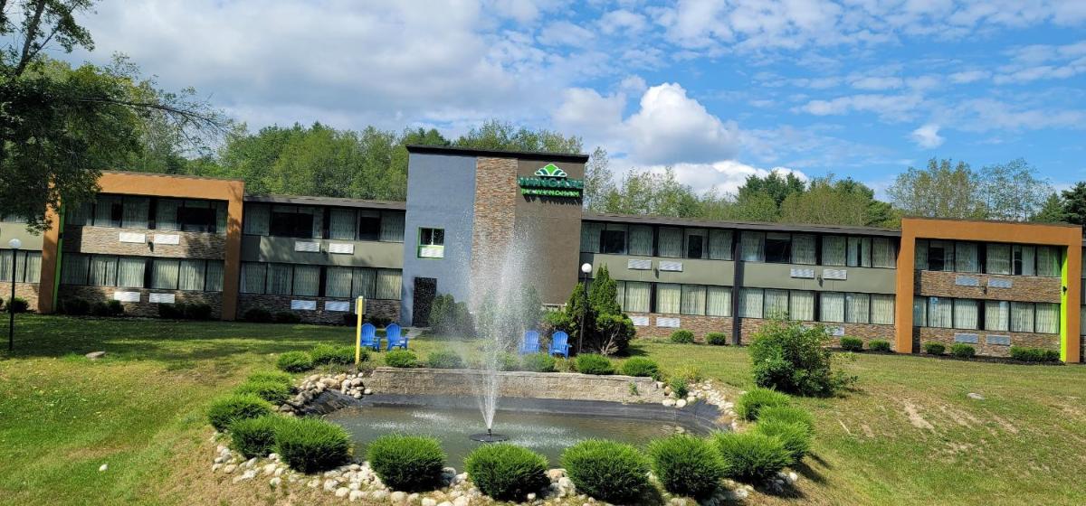 Mod Inn & Suites - main image