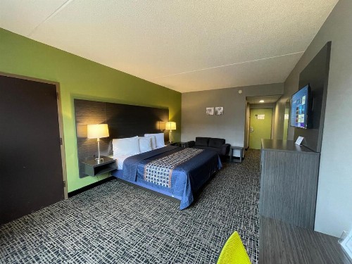 Mod Inn & Suites - image 27