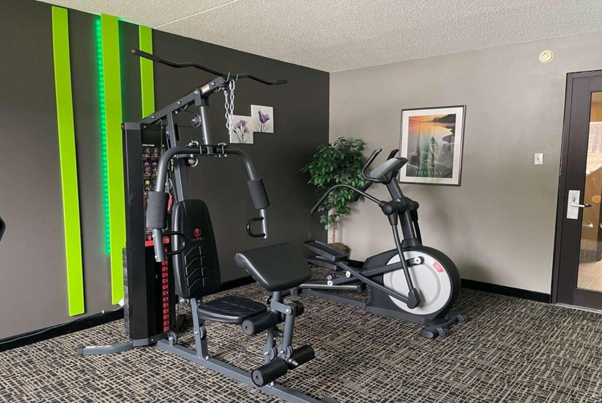 Mod Inn & Suites - image 3