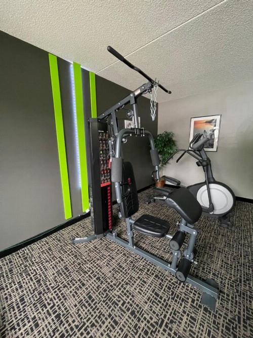 Mod Inn & Suites - image 45