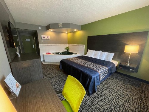 Mod Inn & Suites - image 47