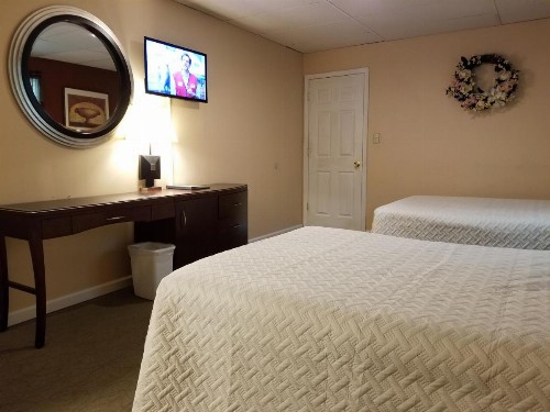 Lido Motel Lake George - image 21