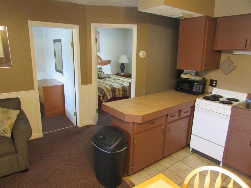 The Lake George Inn - image 18