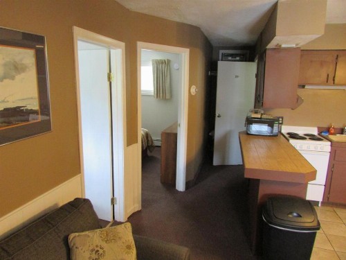 The Lake George Inn - image 20