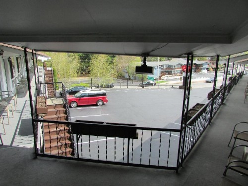 The Lake George Inn - image 26
