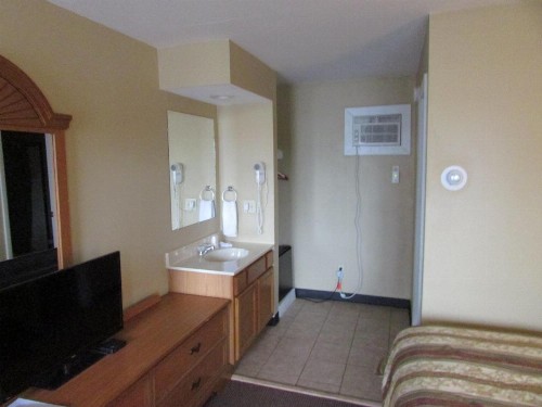 The Lake George Inn - image 37