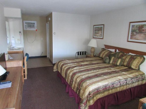 The Lake George Inn - image 42