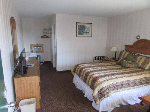 The Lake George Inn - image 48