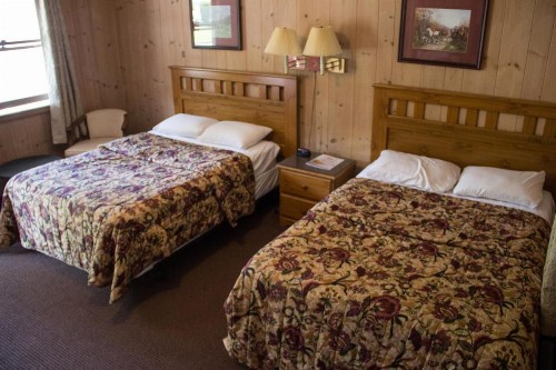 Fran Cove Motel - image 21