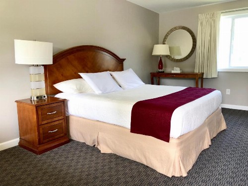 Inn on The Hill - image 4