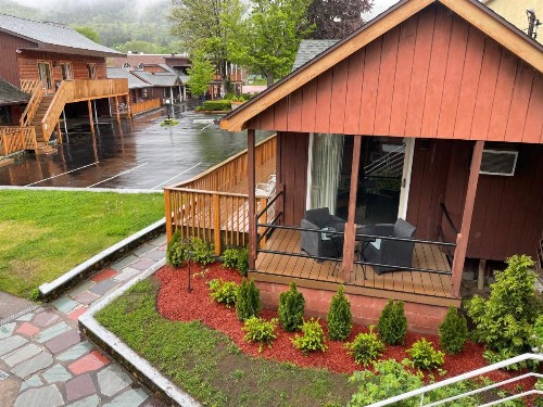 Lake Crest Inn - image 19