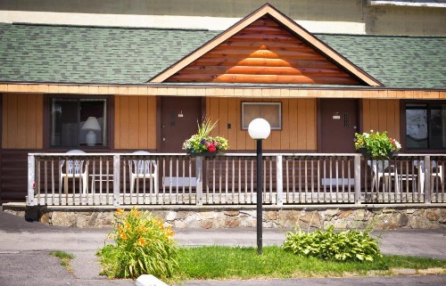 Lake Crest Inn - image 24