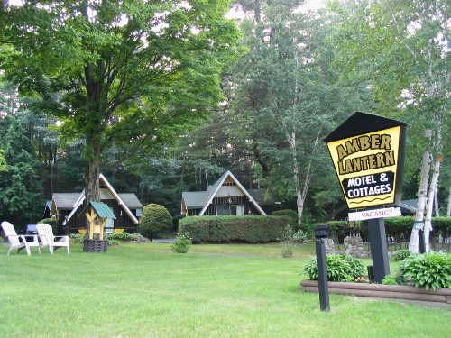 Amber Lantern Motel - image 8