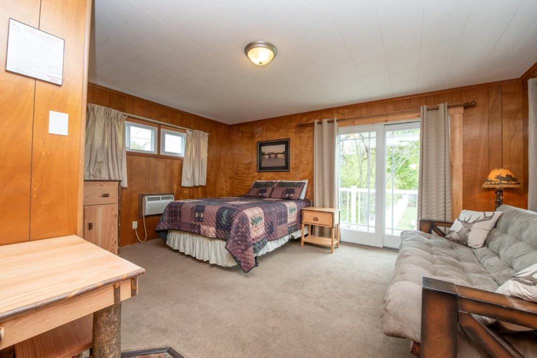 Shore Meadows Lodge LLC - image 3