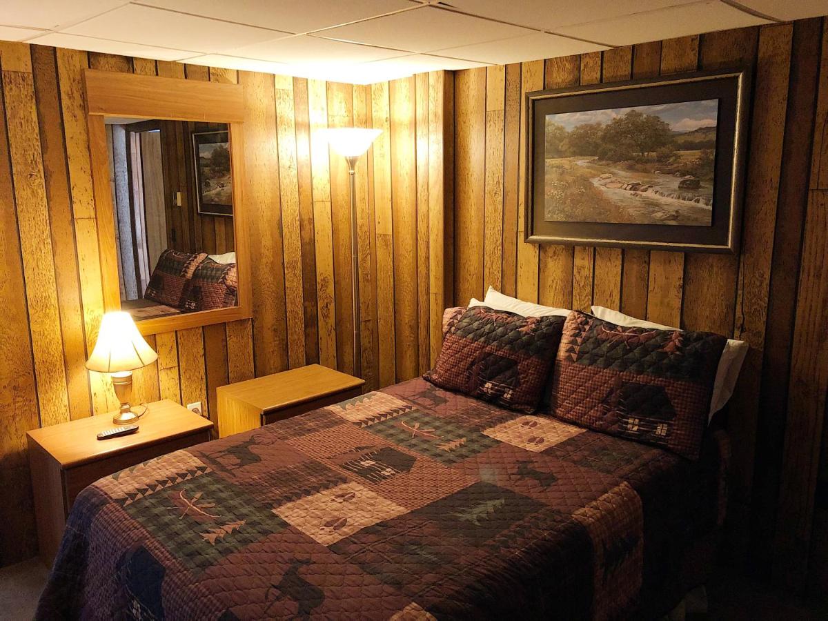 Shore Meadows Lodge LLC - image 5
