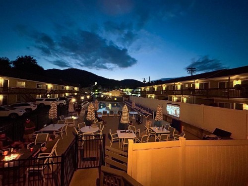 Park Lane Motel - image 27