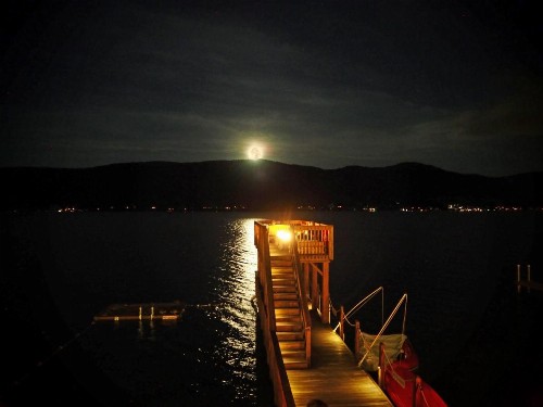 The Lake Motel - image 15