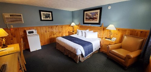 The Lake Motel - image 23
