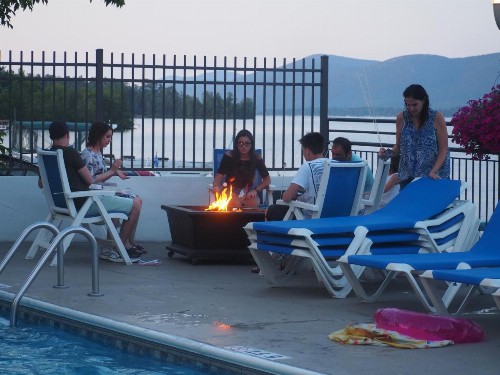 The Lake Motel - image 37