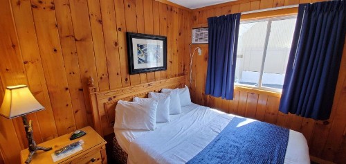 The Lake Motel - image 5