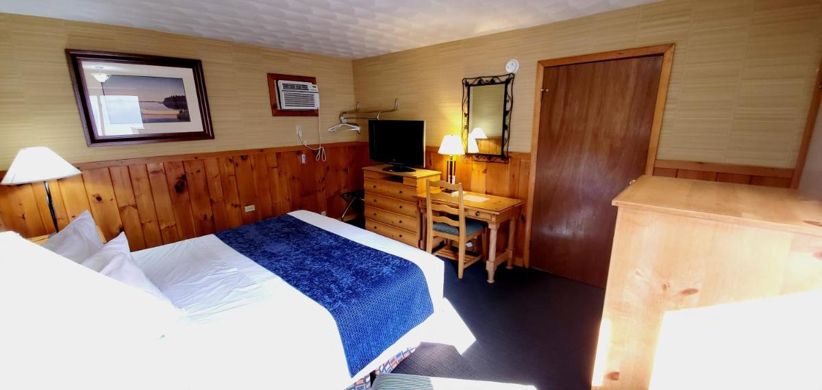 The Lake Motel - image 7