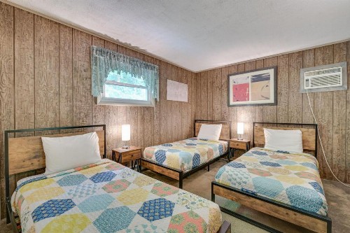 Pinebrook - Three Bedroom House - image 8