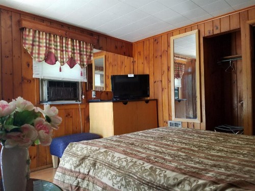 Seven Dwarfs Cabins - White Cabin - image 18