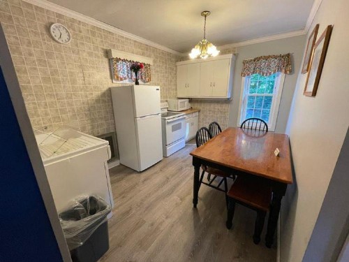 Seven Dwarfs Cabins - Brown Cabins - image 12