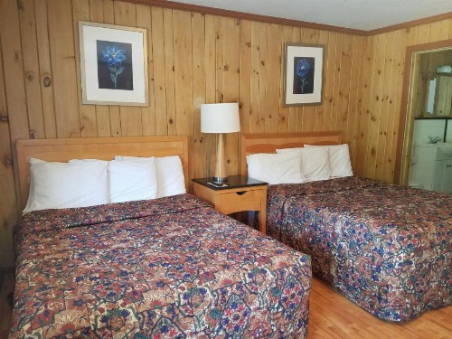 Seven Dwarfs Cabins - Brown Cabins - image 18