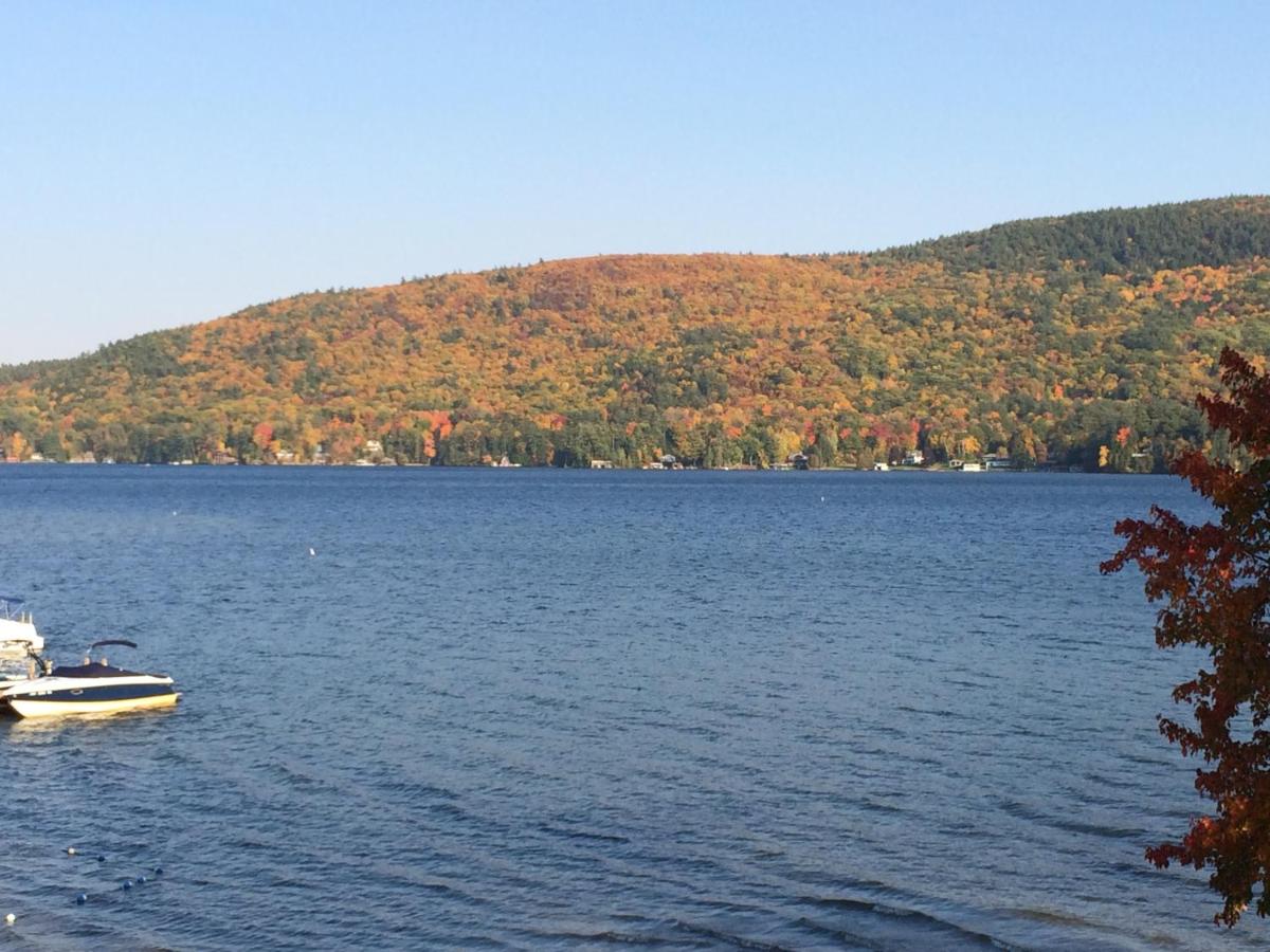 The Sundowner on Lake George - image 2