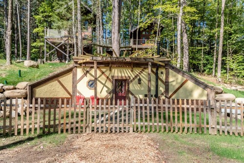 Forest Hill Lodging - image 17