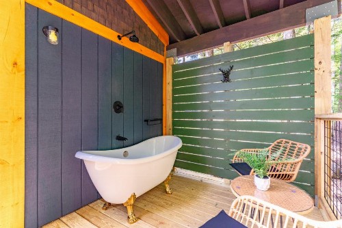 Forest Hill Lodging - image 21
