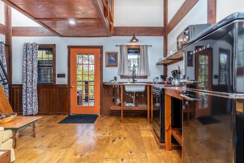 Forest Hill Lodging - image 30